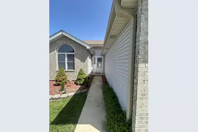 53 Sunrise Court, Steger, IL 60475 - Photo 2