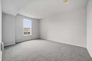 302 Miller Dr, North Aurora, IL 60542 - Photo 12