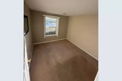205 Ashbury Lane E #E3, Roselle, IL 60172 - Photo 4