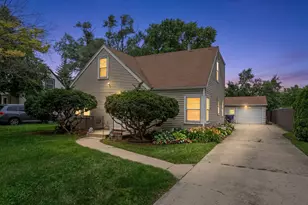 124 Westward Ho Dr, Northlake, IL 60164 - Photo 2
