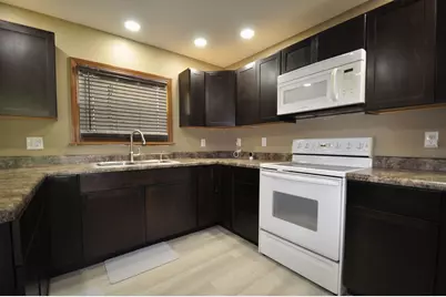 512 E Bronson Street, Streator, IL 61364 - Photo 8