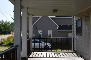 512 E Bronson St, Streator, IL 61364 - Photo 2
