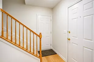 1217 N Village Dr, Round Lake Beach, IL 60073 - Photo 10