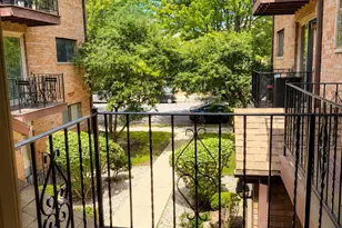 5819 W Higgins Ave, Chicago, IL 60630 - Photo 12