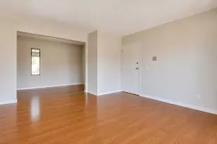 21W 581 North Ave, Lombard, IL 60148 - Photo 4