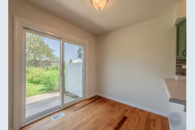 527 Northgate Circle, Oswego, IL 60543 - Photo 12