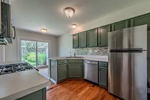 527 Northgate Cir, Oswego, IL 60543 - Photo 16