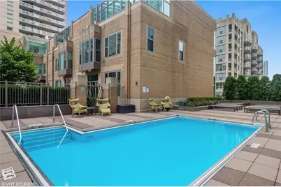 33 W Ontario Street #16I, Chicago, IL 60654 - Photo 8