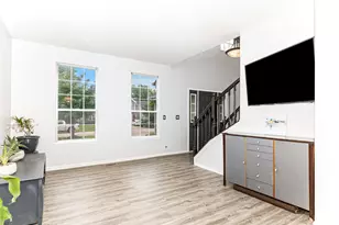 6006 Breezeland Ct, Carpentersville, IL 60110 - Photo 10
