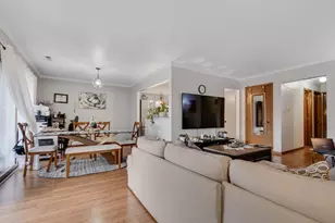 8324 160th Pl, Tinley Park, IL 60477 - Photo 4