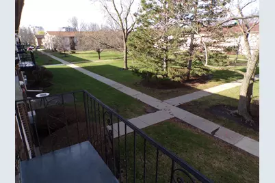 8860 N Western Avenue #2F, Des Plaines, IL 60016 - Photo 4