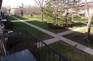8860 N Western Ave, Des Plaines, IL 60016 - Photo 4