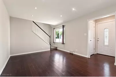 33191 N Sunset Avenue, Grayslake, IL 60030 - Photo 4