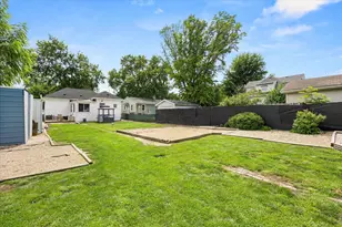 206 E Grant St, Streator, IL 61364 - Photo 36