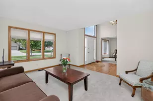 1385 Von Drash Dr, Darien, IL 60561 - Photo 4