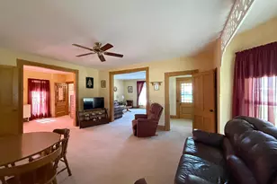 211 E 4th Ave, Woodhull, IL 61490 - Photo 6