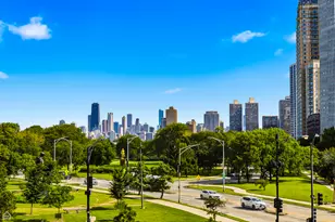 340 W Diversey Pkwy, Chicago, IL 60657 - Photo 8