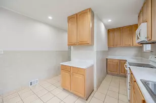 1518 N Laramie Ave, Chicago, IL 60651 - Photo 6
