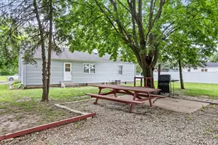 902 Laura Ave, Streator, IL 61364 - Photo 26
