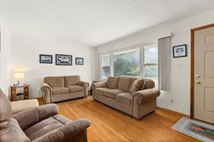902 Laura Ave, Streator, IL 61364 - Photo 6