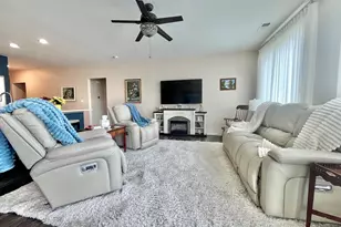 1074 Chestnut Dr, Pingree Grove, IL 60140 - Photo 14