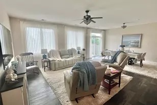 1074 Chestnut Dr, Pingree Grove, IL 60140 - Photo 16