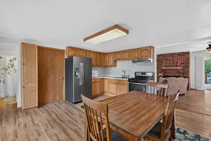 168 Fossil Cove Ln, Wilmington, IL 60481 - Photo 4