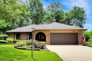 16W671 Fern St, Willowbrook, IL 60527 - Photo 1