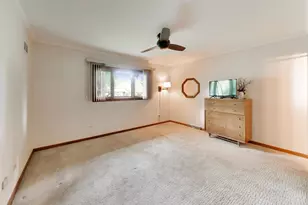 16W671 Fern St, Willowbrook, IL 60527 - Photo 16