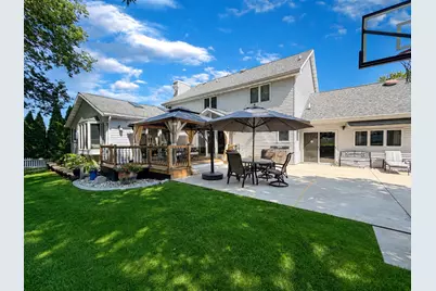 3005 Countryside Lane, Freeport, IL 61032 - Photo 2