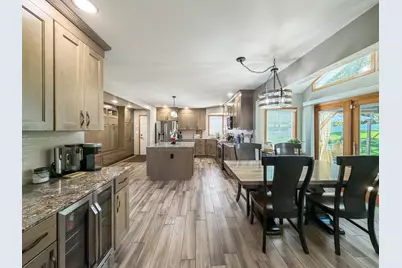 3005 Countryside Lane, Freeport, IL 61032 - Photo 6