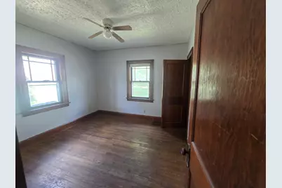 1721 S 5th Street, Rockford, IL 61104 - Photo 8