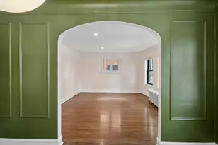 1215 W Granville Ave, Chicago, IL 60660 - Photo 8