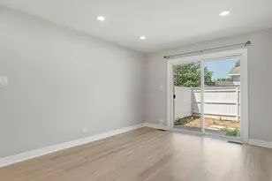 5521 Pebblebeach Dr, Hanover Park, IL 60133 - Photo 6