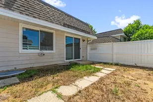 5521 Pebblebeach Dr, Hanover Park, IL 60133 - Photo 26