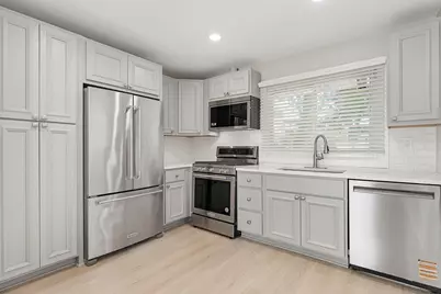 5521 Pebblebeach Drive, Hanover Park, IL 60133 - Photo 8