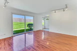 1434 Millbrook Ct, Schaumburg, IL 60193 - Photo 4