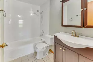1434 Millbrook Ct, Schaumburg, IL 60193 - Photo 18