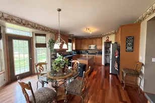 2023 Crosswind Dr, Plainfield, IL 60586 - Photo 10