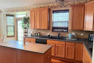 2023 Crosswind Dr, Plainfield, IL 60586 - Photo 8