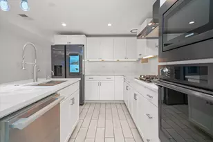 2203 W Giddings St, Chicago, IL 60625 - Photo 4