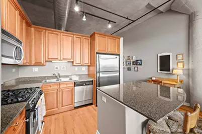 [Address not provided], Chicago, IL 60610 - Photo 8