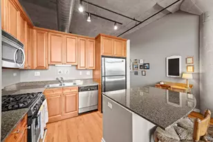 [Address not provided], Chicago, IL 60610 - Photo 8