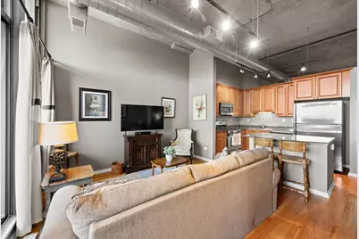[Address not provided], Chicago, IL 60610 - Photo 6