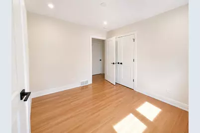 307 N Fairview Avenue N, Mount Prospect, IL 60056 - Photo 18
