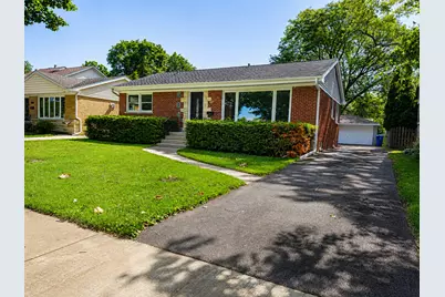 307 N Fairview Avenue N, Mount Prospect, IL 60056 - Photo 2