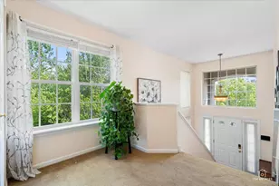 275 Arlington Ct, Carol Stream, IL 60188 - Photo 6