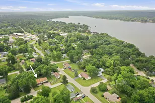 7511 Cedar Dr, Wonder Lake, IL 60097 - Photo 2