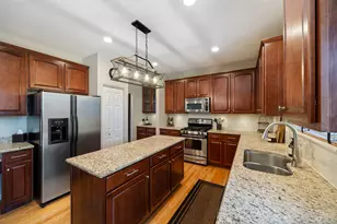 2815 Forest Creek Ln, Naperville, IL 60565 - Photo 12