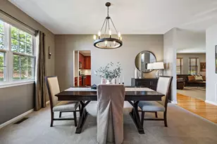 2815 Forest Creek Ln, Naperville, IL 60565 - Photo 6
